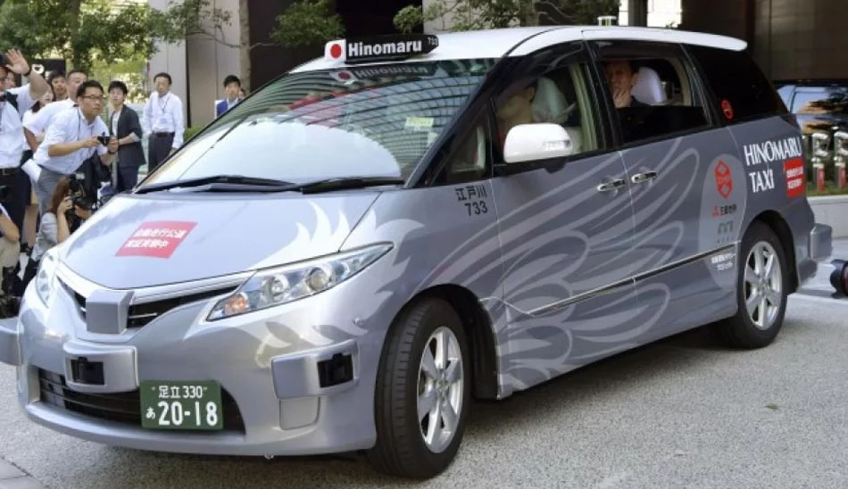 تاکسی خودران (Autonomous Taxi)