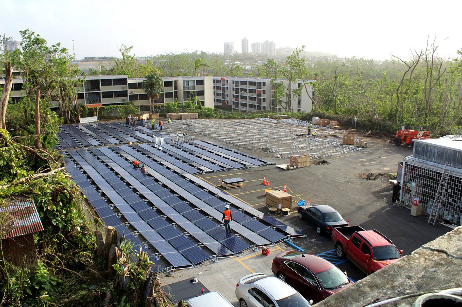 تسلا و شروع ذخیره سازی انرژی در بیمارستان پورتوریکو