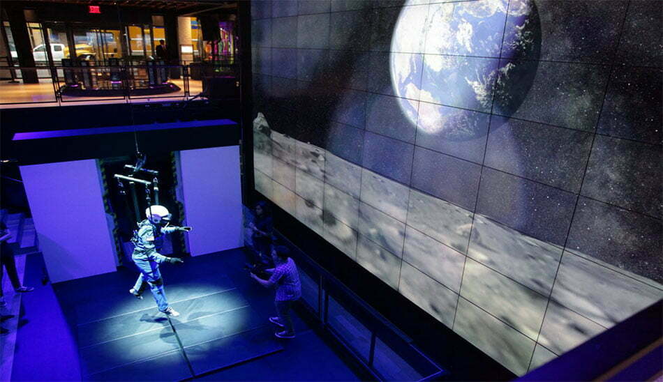 Lunar-VR-experience
