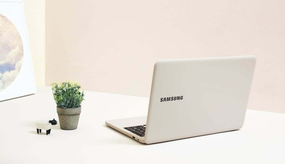 لپ تاپ سامسونگ / Samsung laptop