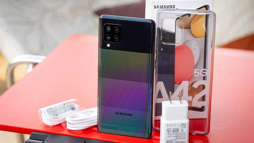 Galaxy A42.jpg - مقایسه گوشی های سامسونگ از لحاظ باتری