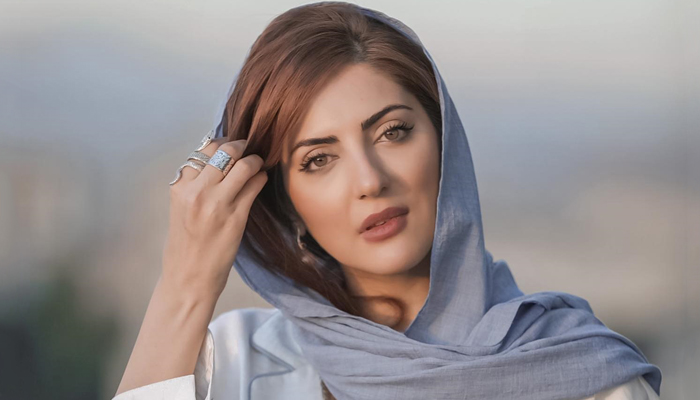 بیوگرافی هلیا امامی