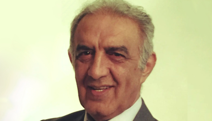 بیوگرافی اکبر قدمی