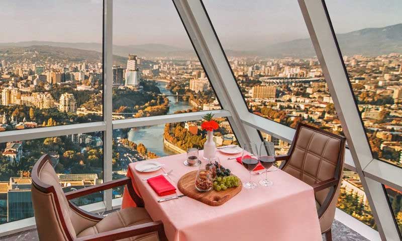 رستوران‌ها در راهنمای سفر به باکو