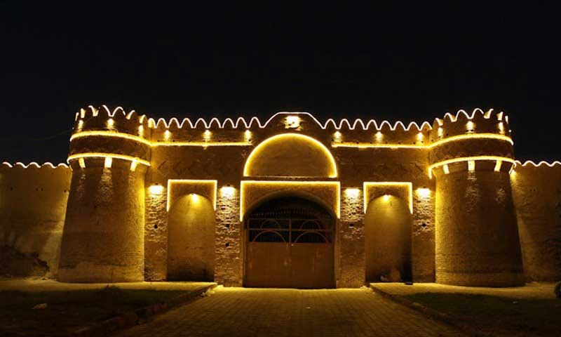 قلعه ناصری در ایرانشهر