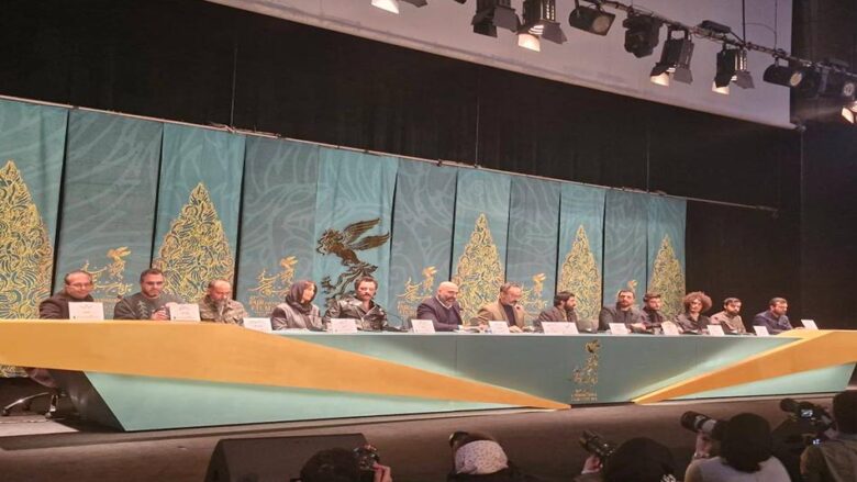 در نشست خبری «مجنون» عنوان شد بهترین فرد برای ایفای نقش شهید زین‌‌الدین، سجاد بابایی بود